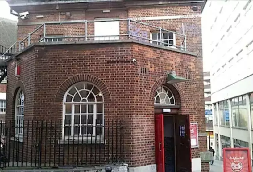 호스텔 Rock N Bowl