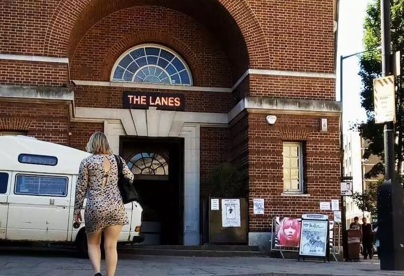 호스텔 Rock N Bowl