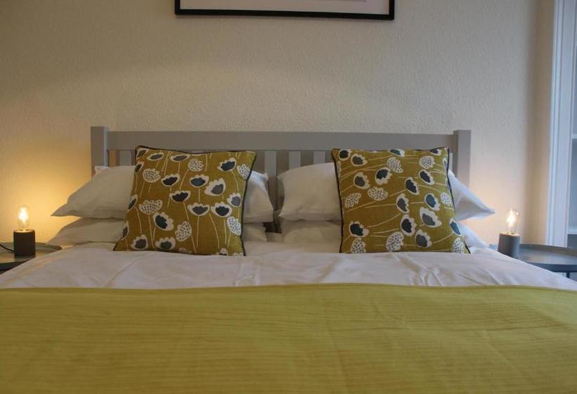 Общежитие William Wallace