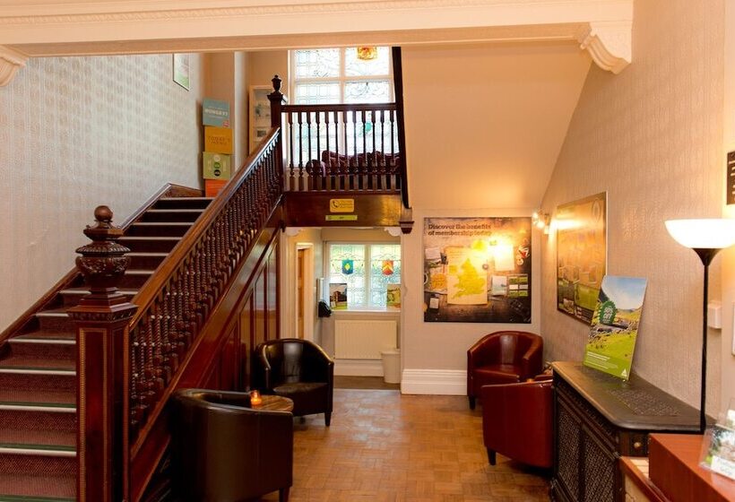 Yha Ravenstor Hostel