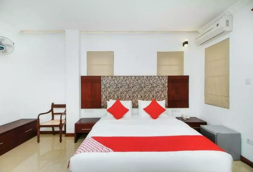 ホテル Queensbury Malabe