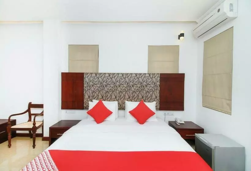 ホテル Queensbury Malabe