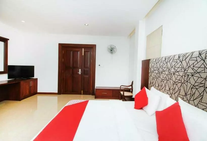 ホテル Queensbury Malabe