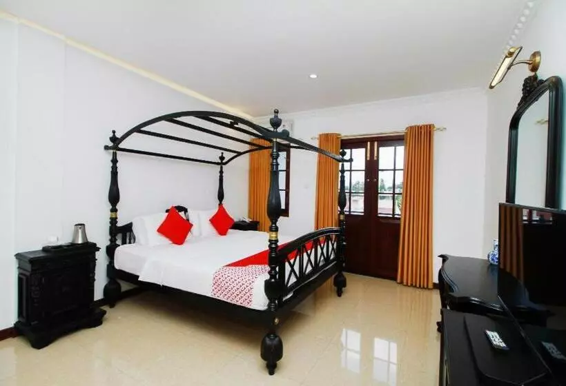 ホテル Queensbury Malabe