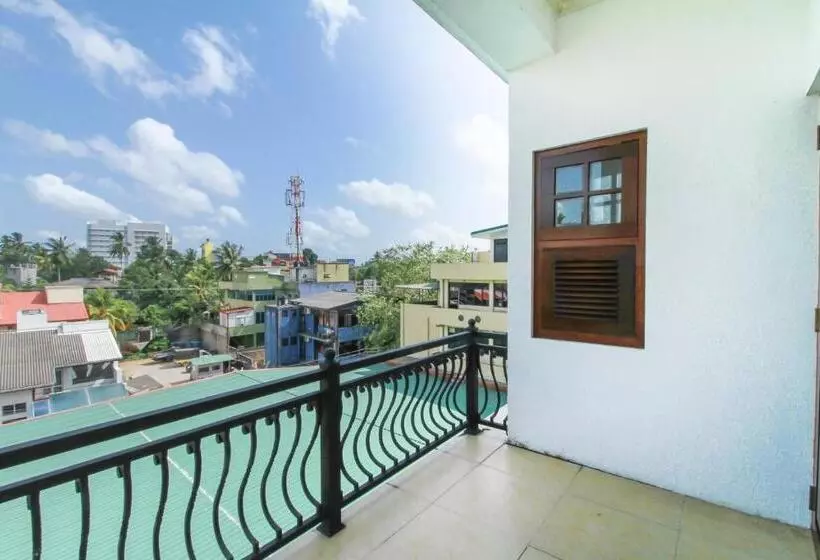 ホテル Queensbury Malabe