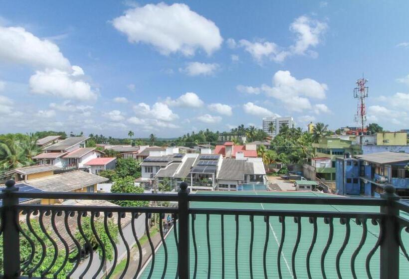 فندق Queensbury Malabe