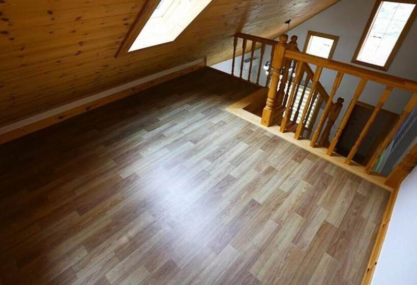 בית מלון כפרי Yeongwol Donggang Castle Pension