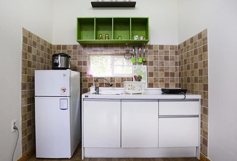 בית מלון כפרי Yeongwol Donggang Castle Pension