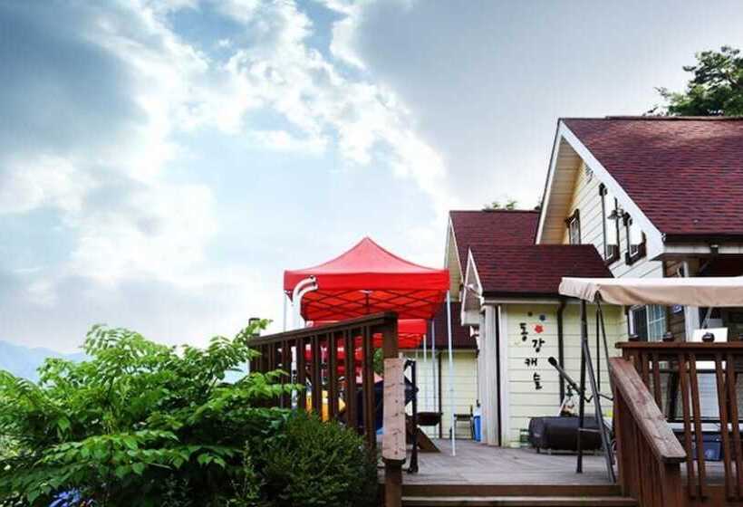 בית מלון כפרי Yeongwol Donggang Castle Pension