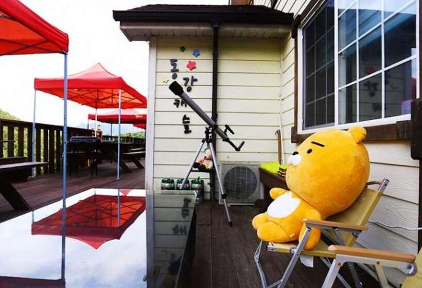 בית מלון כפרי Yeongwol Donggang Castle Pension