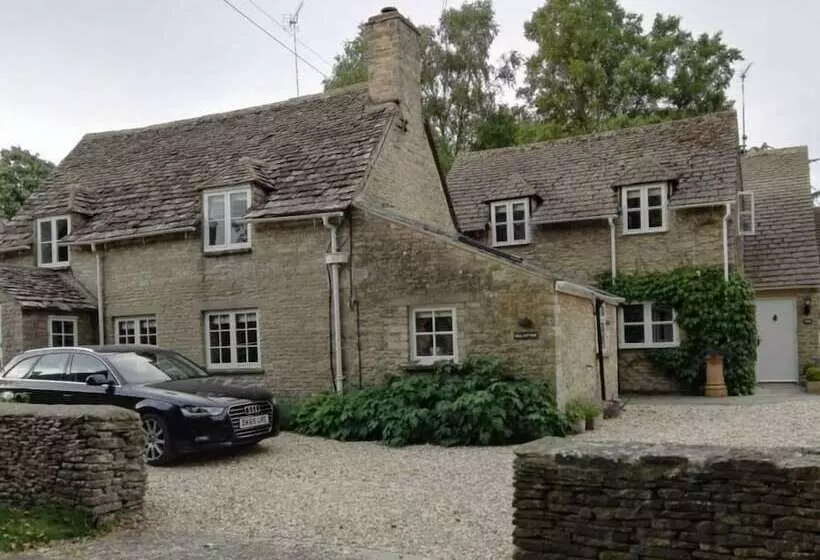 Aamiaismajoitus (B&B) Well Cottage B And B