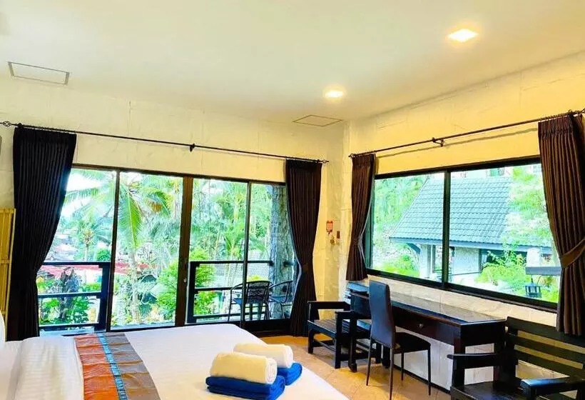 Boomerang Village Resort Kata