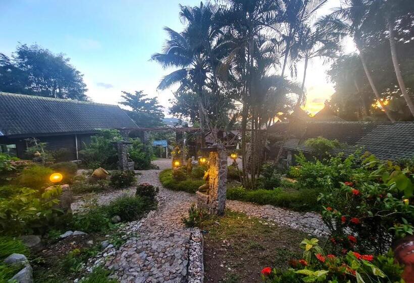 Boomerang Village Resort Kata