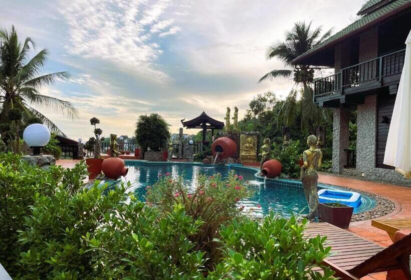 Boomerang Village Resort Kata