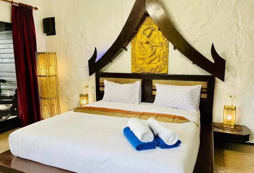 Boomerang Village Resort Kata