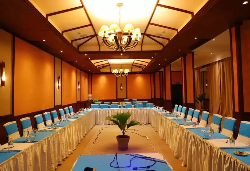 Diani Reef Beach Resort & Spa