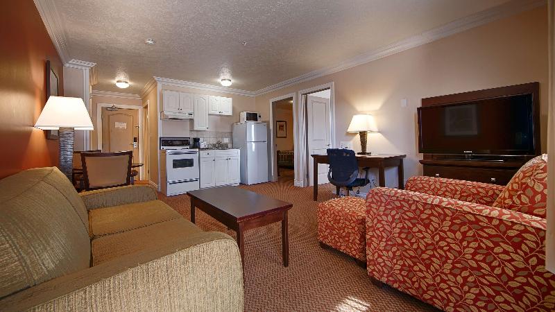 Best Western Plus Mirage Hotel And Resort