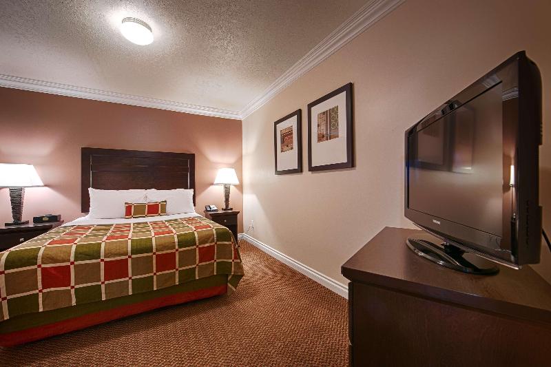 Best Western Plus Mirage Hotel And Resort