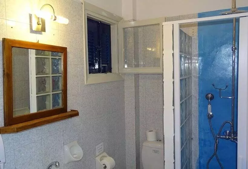 هتل Boulafendis On Alinda Beach Leros