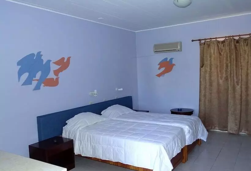 هتل Boulafendis On Alinda Beach Leros