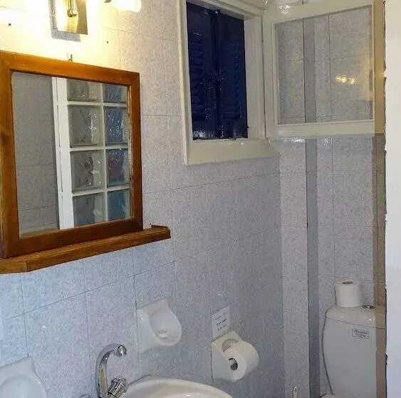 هتل Boulafendis On Alinda Beach Leros