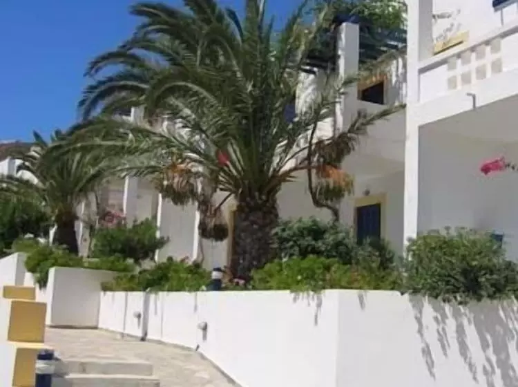 هتل Boulafendis On Alinda Beach Leros