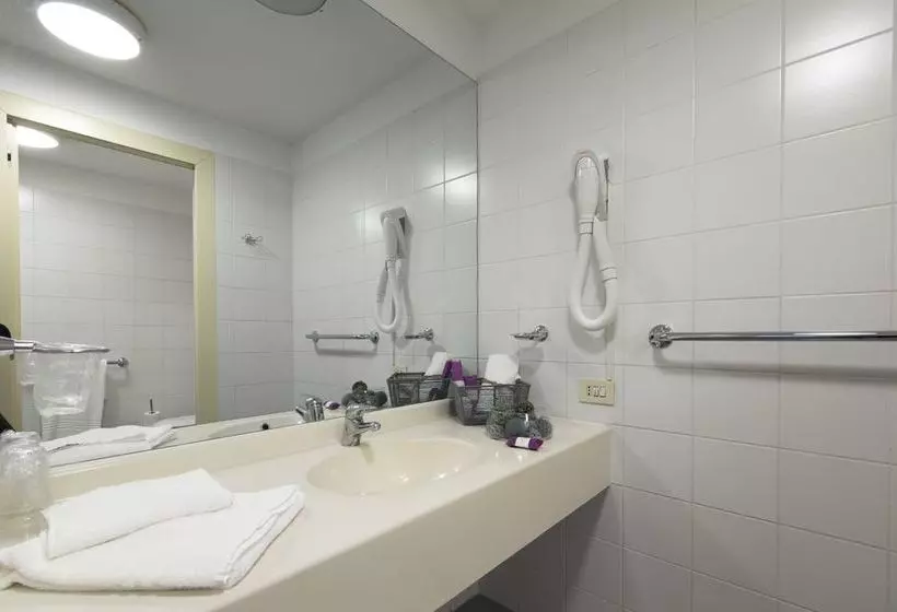 Hotelli Camplus Guest Lingotto Casa Per Ferie