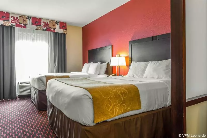 Отель Comfort Suites Florence I95