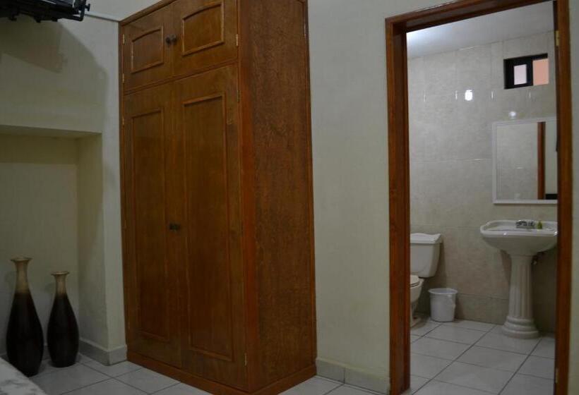 فندق Conquistadores