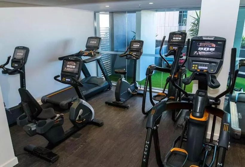 Отель Evolution Apartments