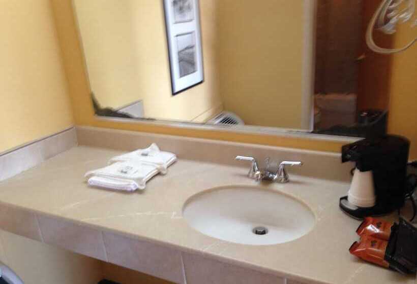 Hotelli Super 8 By Wyndham Hazleton