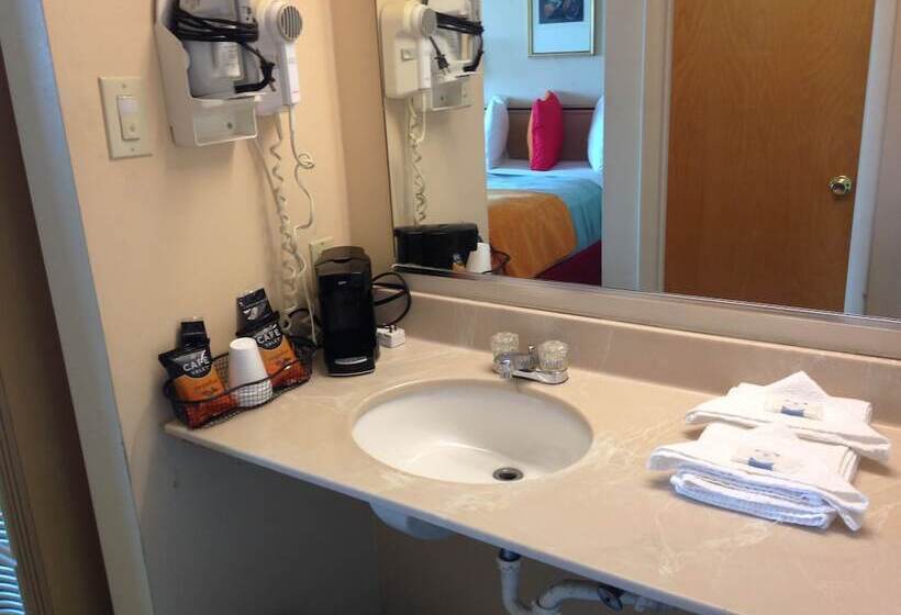 בית מלון כפרי Super 8 By Wyndham Hazleton