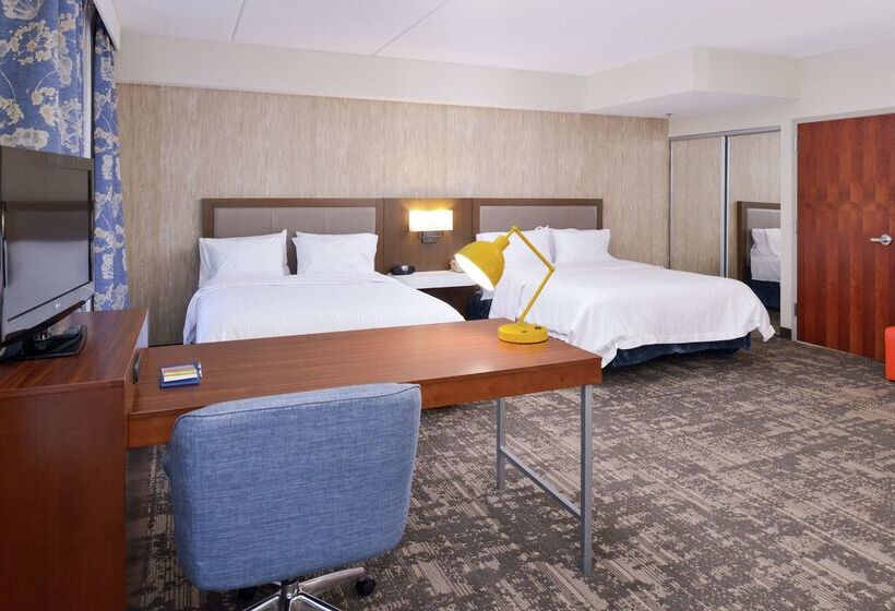 בית מלון כפרי Hampton Inn & Suites Wilmington