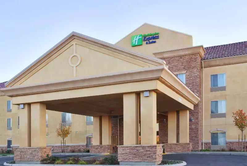 ホテル Holiday Inn Express & Suites Merced   Yosemite Natl Pk Area, An Ihg