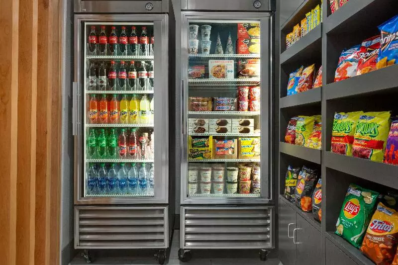 ホテル Holiday Inn Express & Suites Merced   Yosemite Natl Pk Area, An Ihg