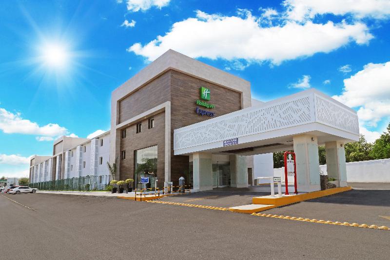 هتل Holiday Inn Express Piedras Negras, An Ihg
