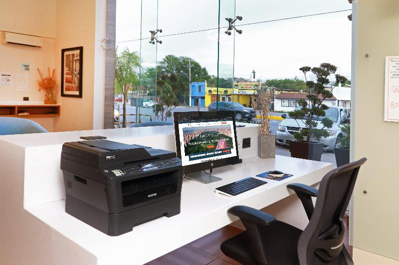 هتل Holiday Inn Express Piedras Negras, An Ihg