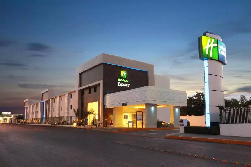 Hôtel Holiday Inn Express Piedras Negras, An Ihg