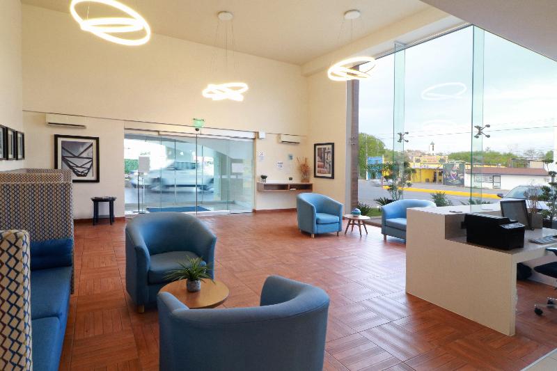 هتل Holiday Inn Express Piedras Negras, An Ihg