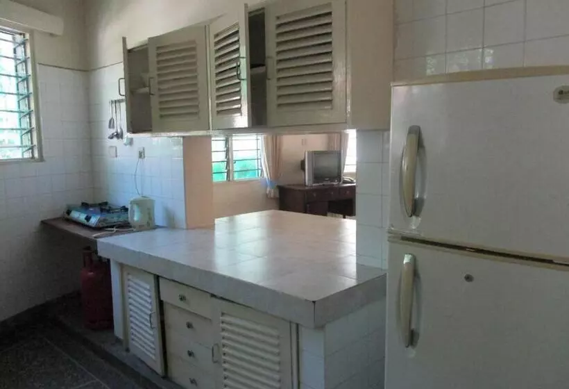 Hotel Indiana Beach Apartments