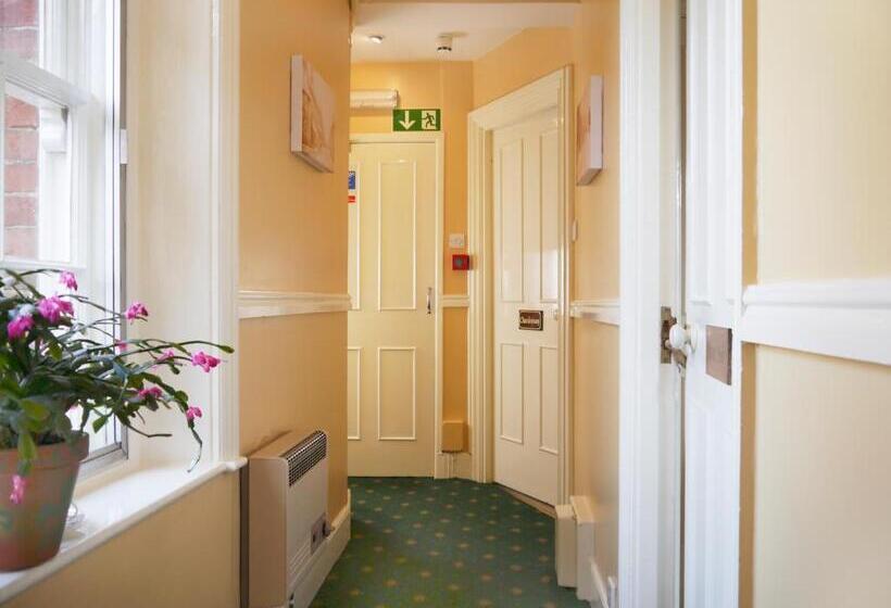 בית מלון כפרי La Fleur De Lys