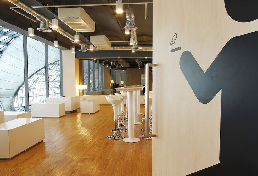 בית מלון כפרי Miracle Transit