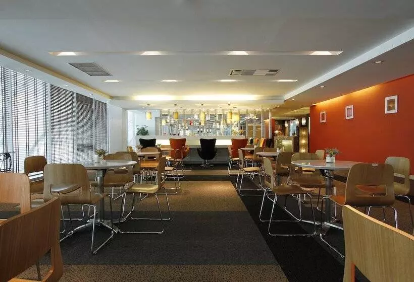 Hotel Miracle Transit