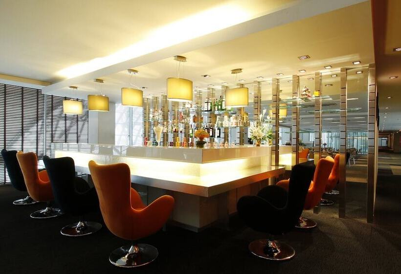 בית מלון כפרי Miracle Transit