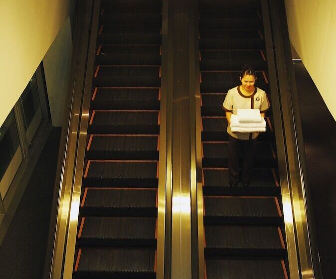 בית מלון כפרי Miracle Transit