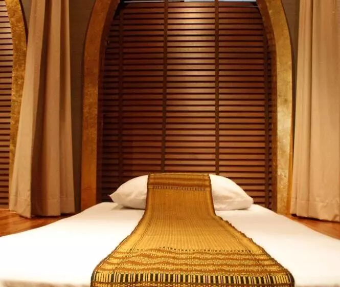 Hotel Miracle Transit