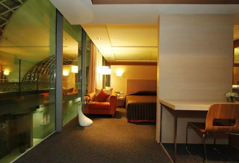 Hotel Miracle Transit