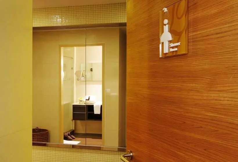 Hotel Miracle Transit