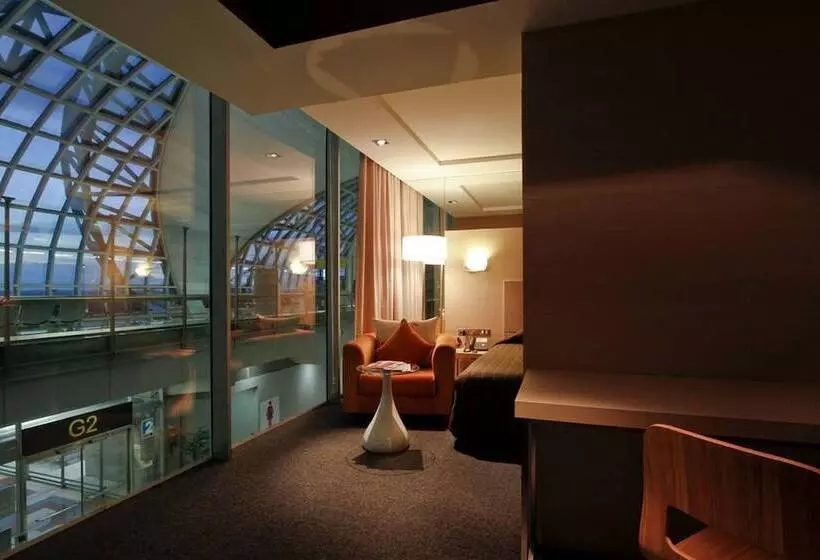 Hotel Miracle Transit