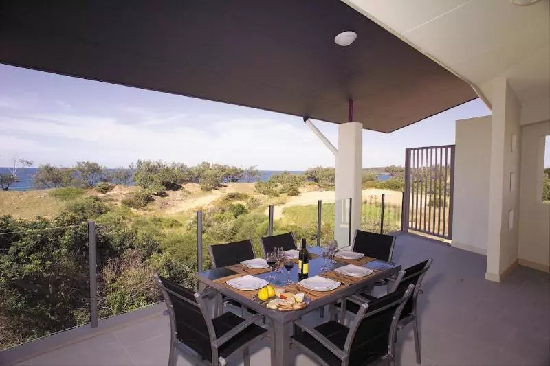 Отель Pavillions On 1770